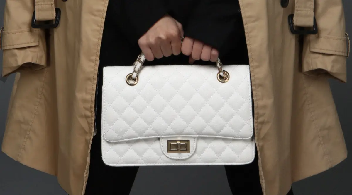 Best Work Totes for Women: A Leather Buyer's Guide